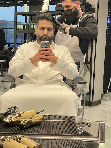 TONI VAYZ | Elite Lounge