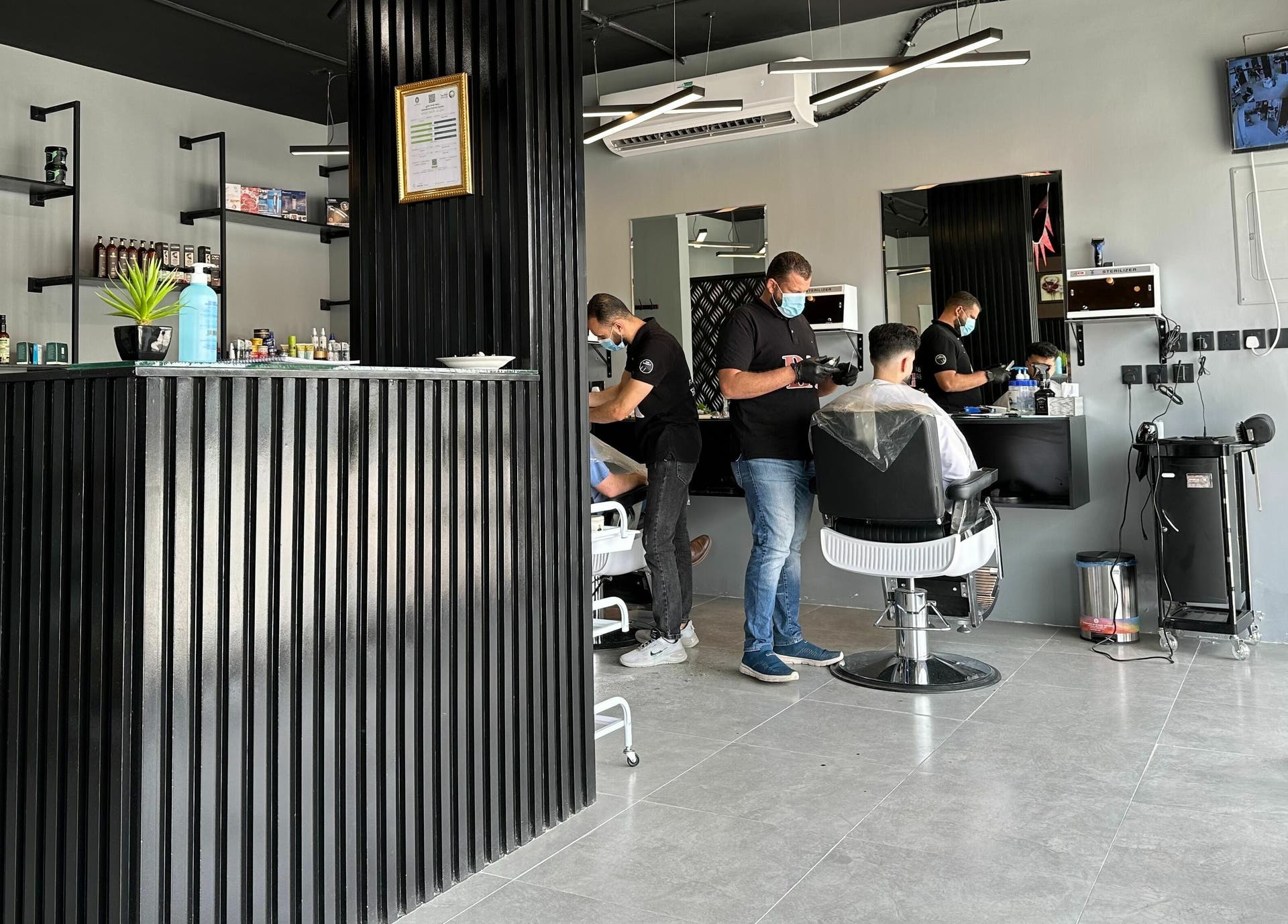salon حلاقة VIP Al Anaka - أفضل تجربة وخدمة فاخرة