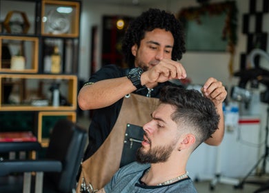 أفضل حلاقين في مكة المكرمة: دليلك الشامل لاختيار Barber في Mecca 1 أفضل حلاقين في مكة المكرمة: دليلك الشامل لاختيار أفضل باربر